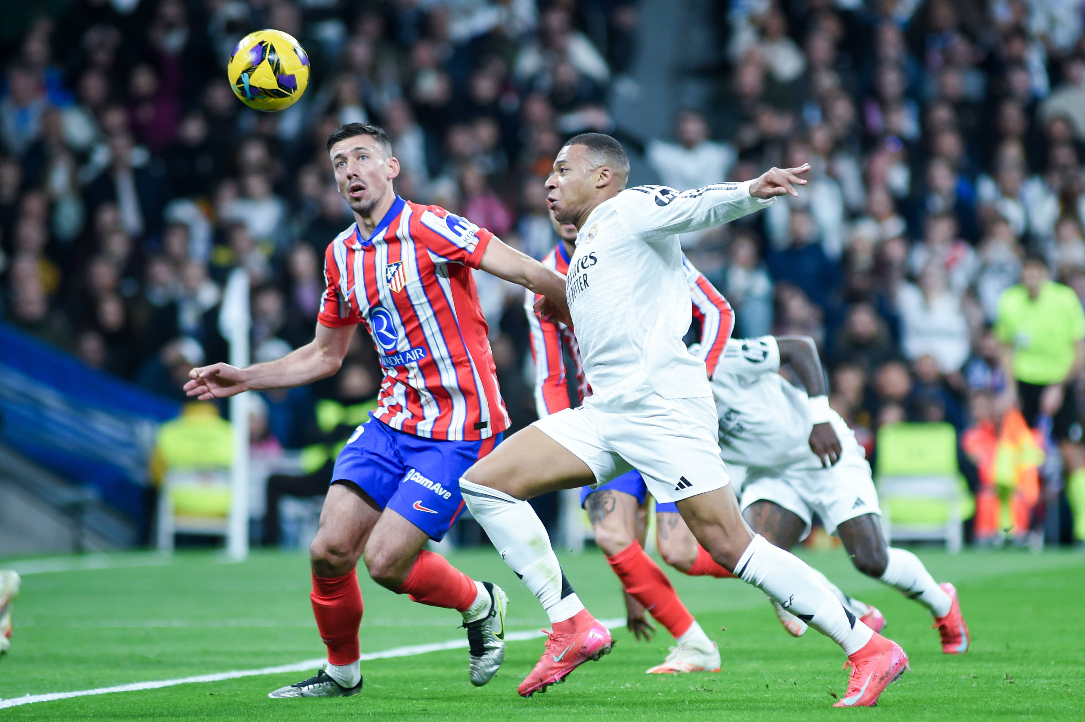 爱游戏APP下载-姆巴佩迎来三赛季出色发挥，G2观众热烈欢呼！气势如虹延续(姆巴佩的比赛视频)