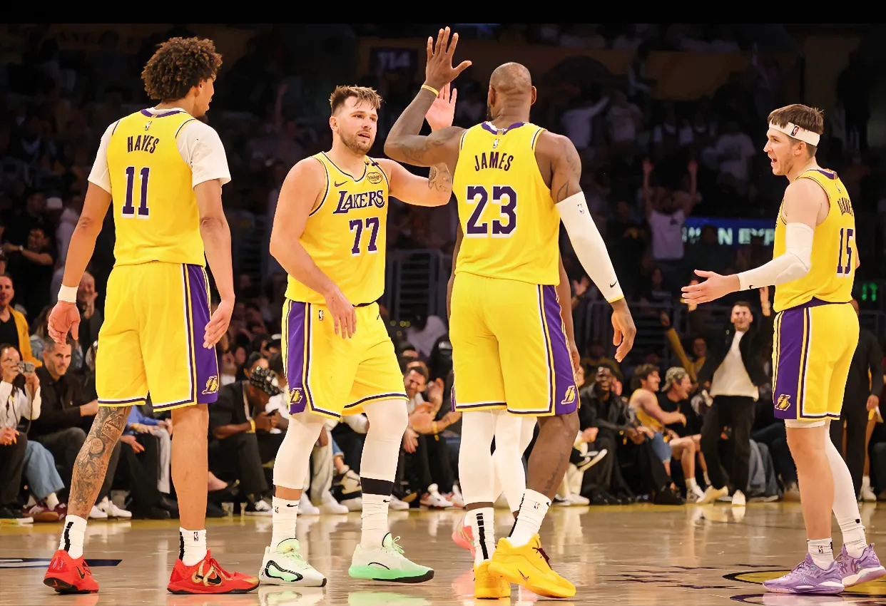 爱游戏APP下载-里程碑夜那不勒斯强势反弹；NBA总决赛关键时刻刷纪录；管理层满意；球队文化再被提及的简单介绍